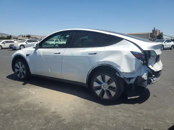 7SAYGDEE0PF669961 2023 TESLA MODEL Y - Image 2
