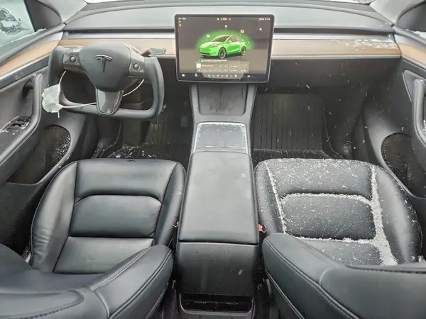 7SAYGDEE0PF689045 2023 TESLA MODEL Y - Image 8