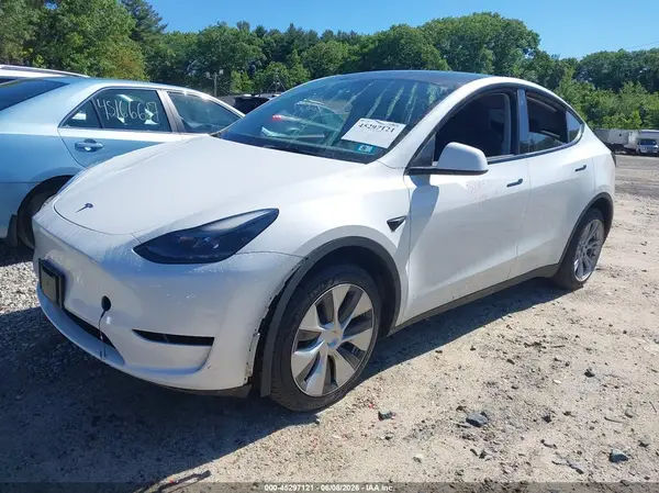 7SAYGDEE0PF698621 2023 TESLA MODEL Y - Image 2