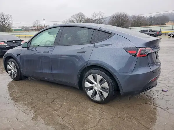 7SAYGDEE0PF710346 2023 TESLA MODEL Y - Image 2