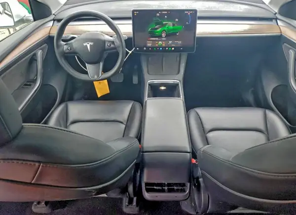 7SAYGDEE0PF712629 2023 TESLA MODEL Y - Image 8