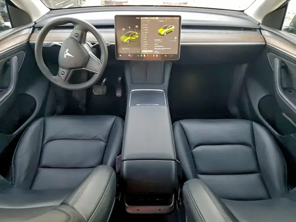 7SAYGDEE0PF740222 2023 TESLA MODEL Y - Image 8