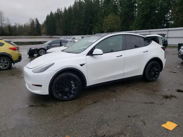 7SAYGDEE0PF749423 2023 TESLA MODEL Y - Image 1