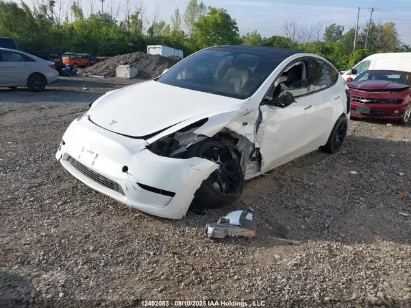 7SAYGDEE0PF781725 2023 TESLA MODEL Y - Image 2