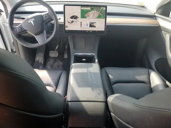 7SAYGDEE0PF788447 2023 TESLA MODEL Y - Image 8