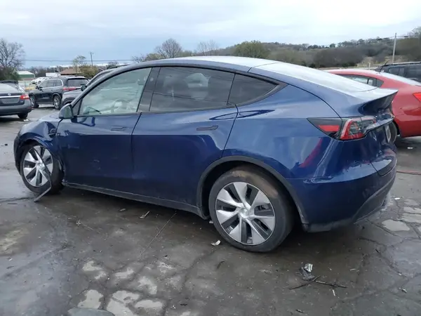 7SAYGDEE0PF790800 2023 TESLA MODEL Y - Image 2