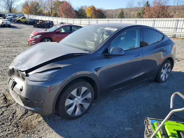 7SAYGDEE0PF802007 2023 TESLA MODEL Y - Image 1