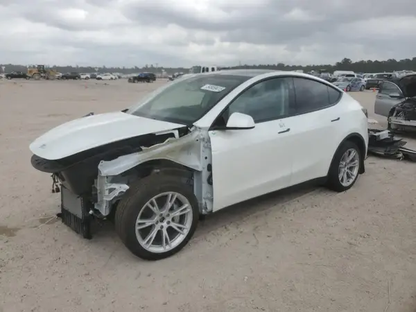 7SAYGDEE0PF802511 2023 TESLA MODEL Y - Image 1