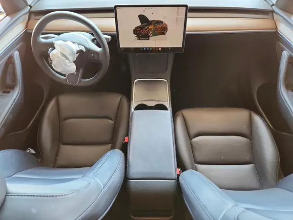 7SAYGDEE0PF813458 2023 TESLA MODEL Y - Image 8