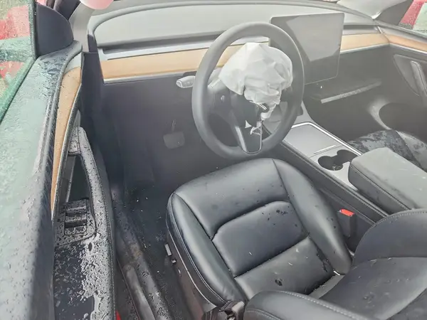 7SAYGDEE0PF823391 2023 TESLA MODEL Y - Image 8