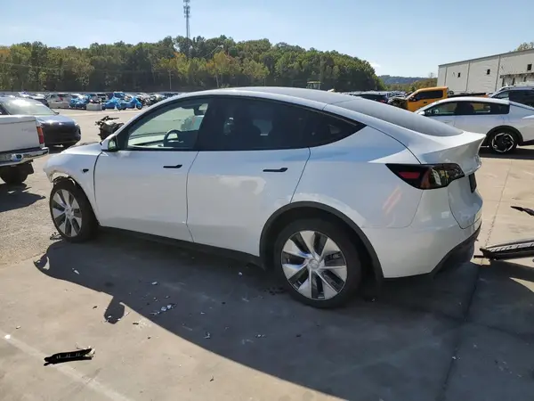 7SAYGDEE0PF834732 2023 TESLA MODEL Y - Image 2