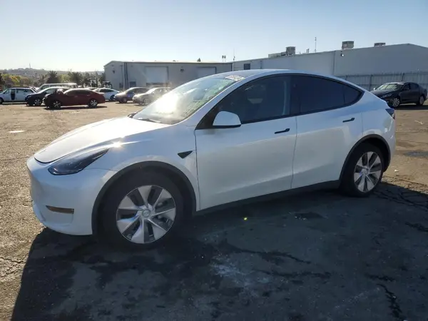 7SAYGDEE0PF835847 2023 TESLA MODEL Y - Image 1