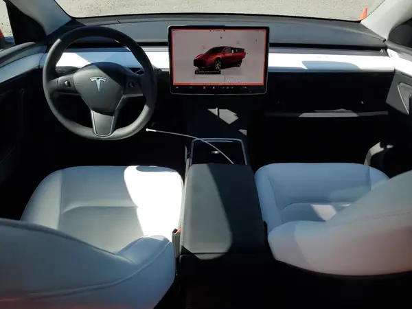 7SAYGDEE0PF836111 2023 TESLA MODEL Y - Image 8