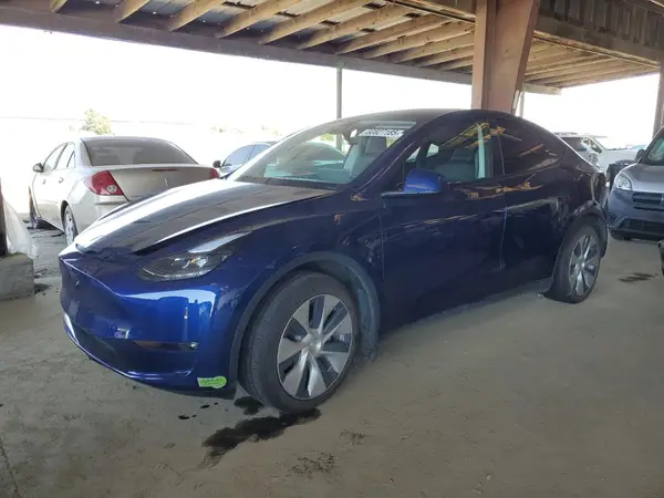 7SAYGDEE0PF837470 2023 TESLA MODEL Y - Image 1