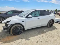 7SAYGDEE0PF839980 2023 TESLA MODEL Y