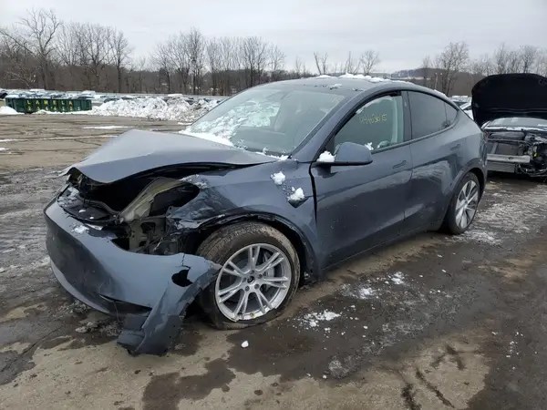7SAYGDEE0PF861266 2023 TESLA MODEL Y - Image 1