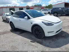 7SAYGDEE0PF863048 2023 TESLA MODEL Y