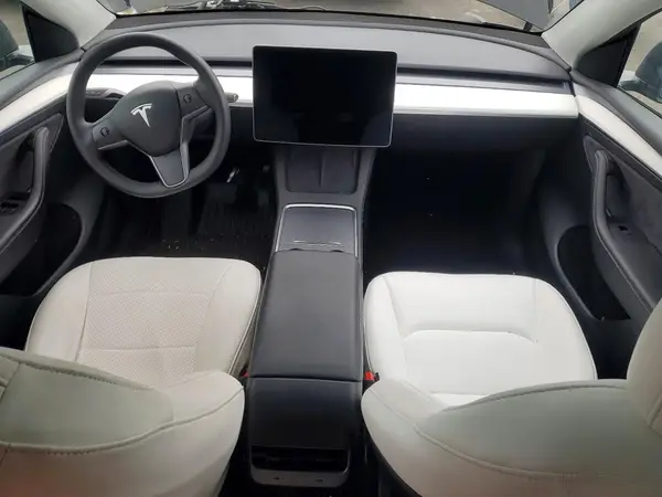 7SAYGDEE0PF869318 2023 TESLA MODEL Y - Image 8