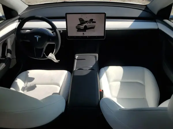 7SAYGDEE0PF879833 2023 TESLA MODEL Y - Image 8