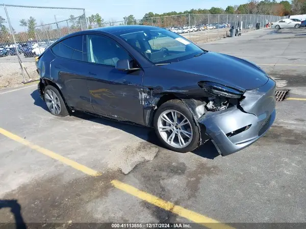 7SAYGDEE0PF881601 2023 TESLA MODEL Y - Image 1