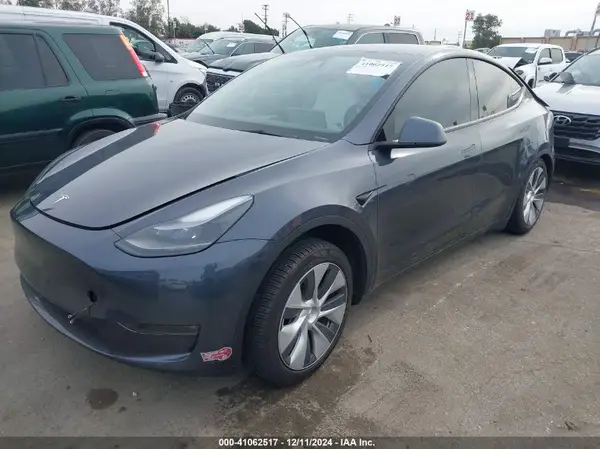 7SAYGDEE0PF884546 2023 TESLA MODEL Y - Image 2