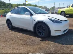 7SAYGDEE0PF890671 2023 TESLA MODEL Y