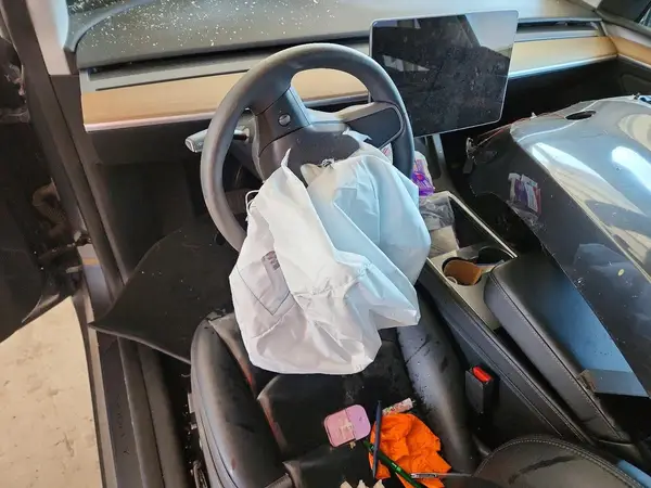 7SAYGDEE0PF892503 2023 TESLA MODEL Y - Image 8