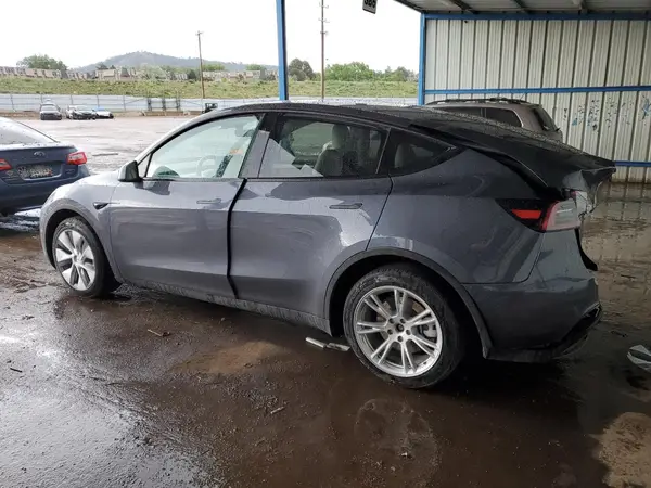 7SAYGDEE0PF904911 2023 TESLA MODEL Y - Image 2
