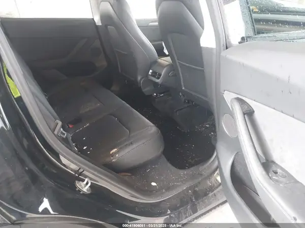 7SAYGDEE0PF909610 2023 TESLA MODEL Y - Image 8