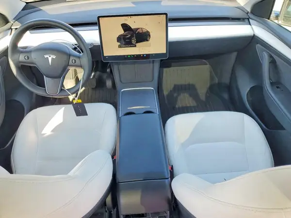 7SAYGDEE0PF910420 2023 TESLA MODEL Y - Image 8