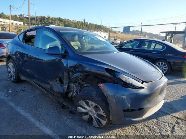 7SAYGDEE0PF914905 2023 TESLA MODEL Y - Image 1
