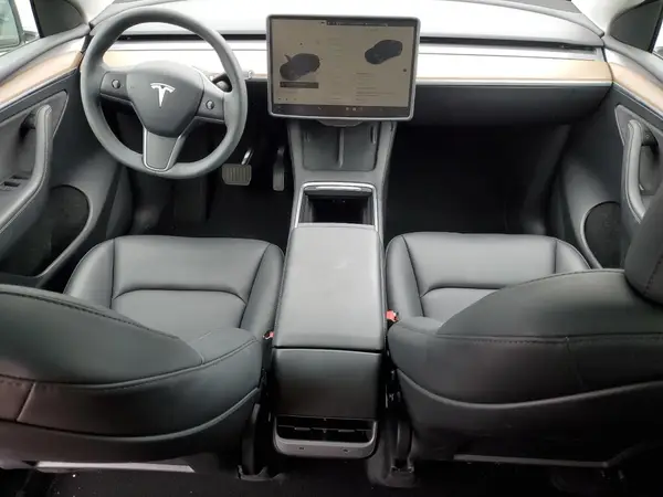 7SAYGDEE0PF919103 2023 TESLA MODEL Y - Image 8