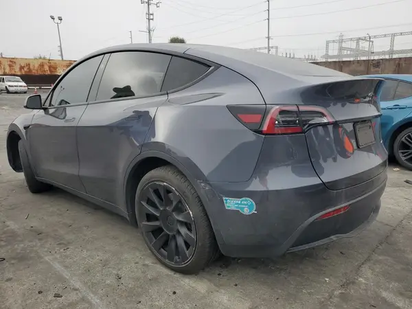 7SAYGDEE0PF927072 2023 TESLA MODEL Y - Image 2
