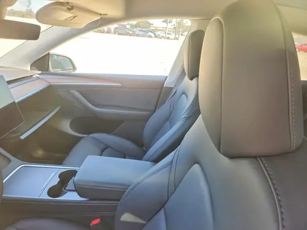 7SAYGDEE0PF938153 2023 TESLA MODEL Y - Image 8
