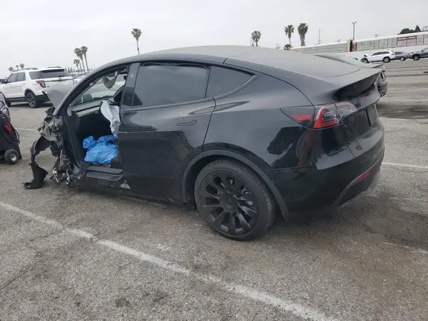 7SAYGDEE0PF944633 2023 TESLA MODEL Y - Image 2