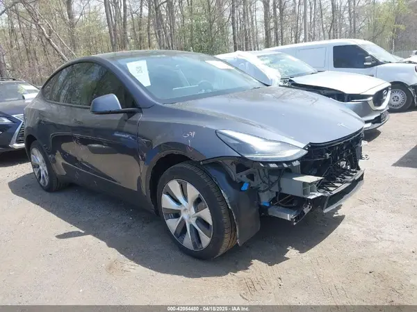 7SAYGDEE0PF977874 2023 TESLA MODEL Y - Image 1