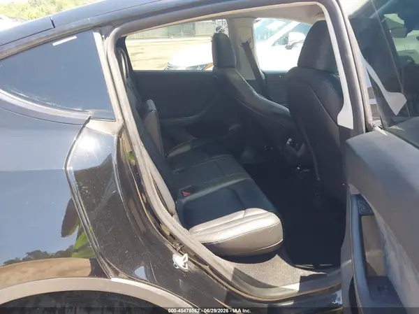 7SAYGDEE0RA214902 2024 TESLA MODEL Y - Image 8