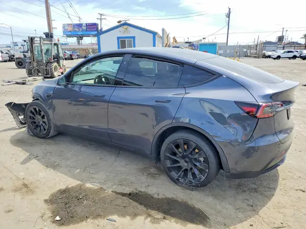 7SAYGDEE0RA217220 2024 TESLA MODEL Y - Image 2