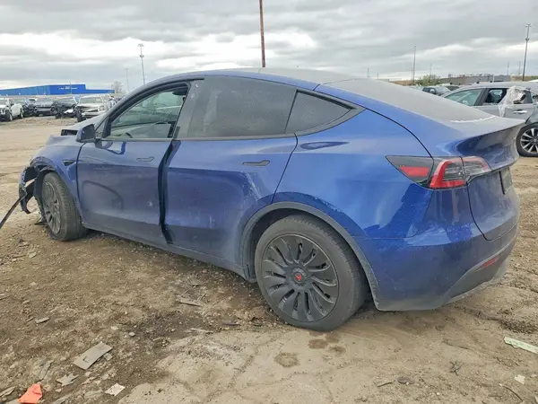 7SAYGDEE0RA219436 2024 TESLA MODEL Y - Image 2