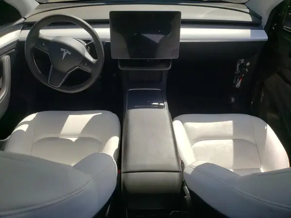 7SAYGDEE0RA219730 2024 TESLA MODEL Y - Image 8