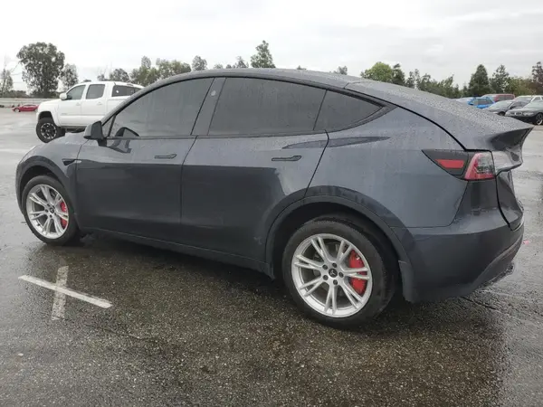 7SAYGDEE0RA225236 2024 TESLA MODEL Y - Image 2