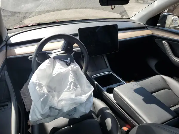 7SAYGDEE0RA225592 2024 TESLA MODEL Y - Image 8