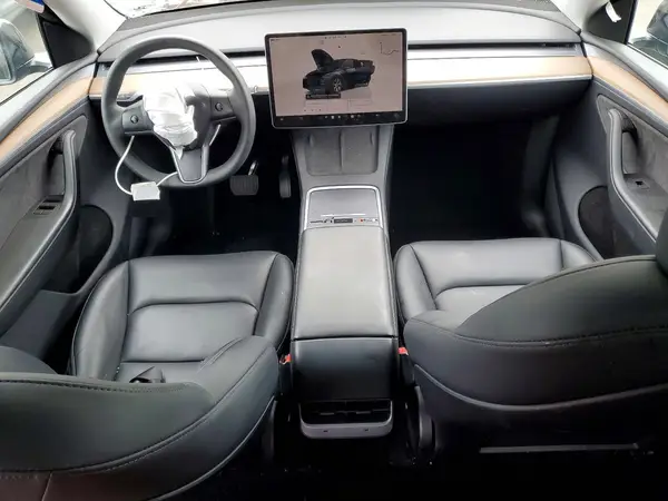 7SAYGDEE0RA226919 2024 TESLA MODEL Y - Image 8