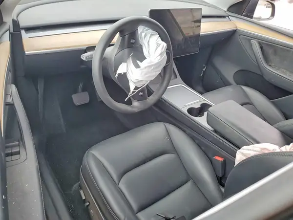 7SAYGDEE0RA227570 2024 TESLA MODEL Y - Image 8