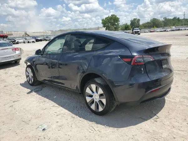 7SAYGDEE0RA229318 2024 TESLA MODEL Y - Image 2