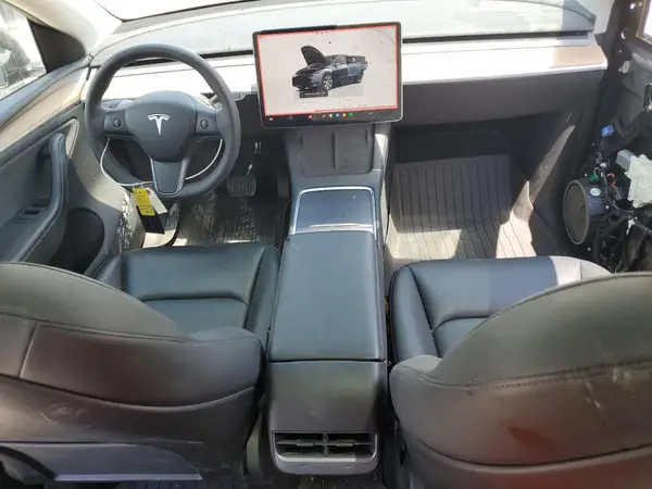7SAYGDEE0RA229318 2024 TESLA MODEL Y - Image 8