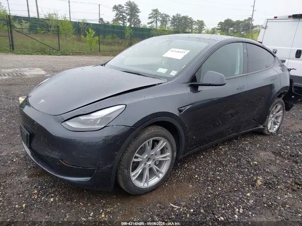 7SAYGDEE0RA229691 2024 TESLA MODEL Y - Image 2