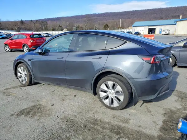7SAYGDEE0RA235765 2024 TESLA MODEL Y - Image 2