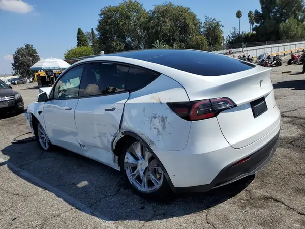 7SAYGDEE0RA240514 2024 TESLA MODEL Y - Image 2