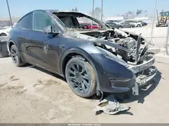 7SAYGDEE0RA243073 2024 TESLA MODEL Y